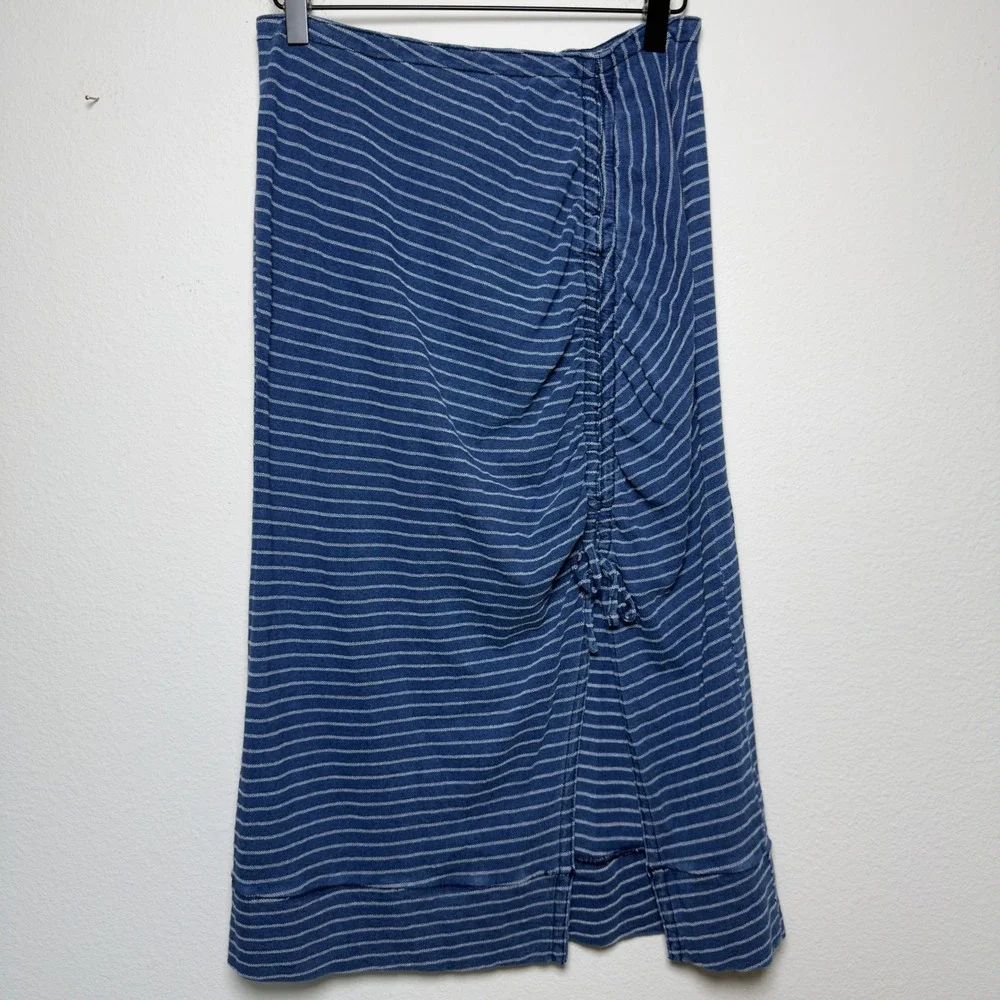 Pilcro Anthropologie Women Midi Skirt 6 Blue Striped Ruched Pull On Side Slit - Picture 2 of 10